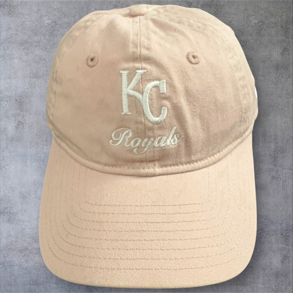 New Era Kansas City Royals Women's OSFM Pink 9TWENTY Adjustable Hat